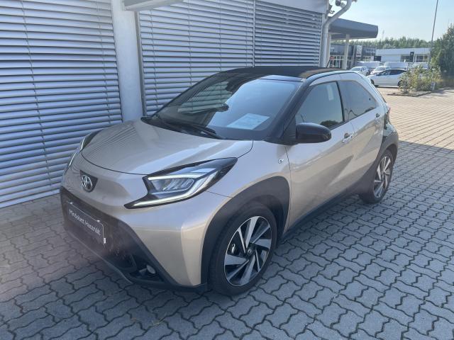 AYGO X 1.0 VVT-i Executive Smart CVT JBL Canvas