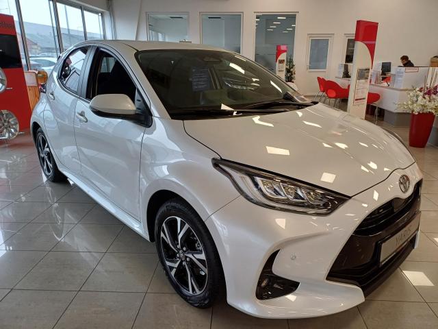 YARIS 1.5 Hybrid Comfort Style Tech e-CVT Azonnal elvihető!