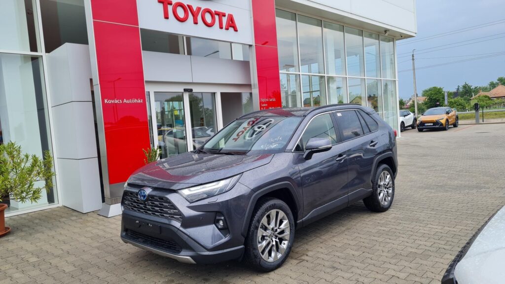 RAV 4 Rav4 2.5 Hybrid Executive AWD e-CVT panorámaős (privát ajánlat magánszemélyeknek)