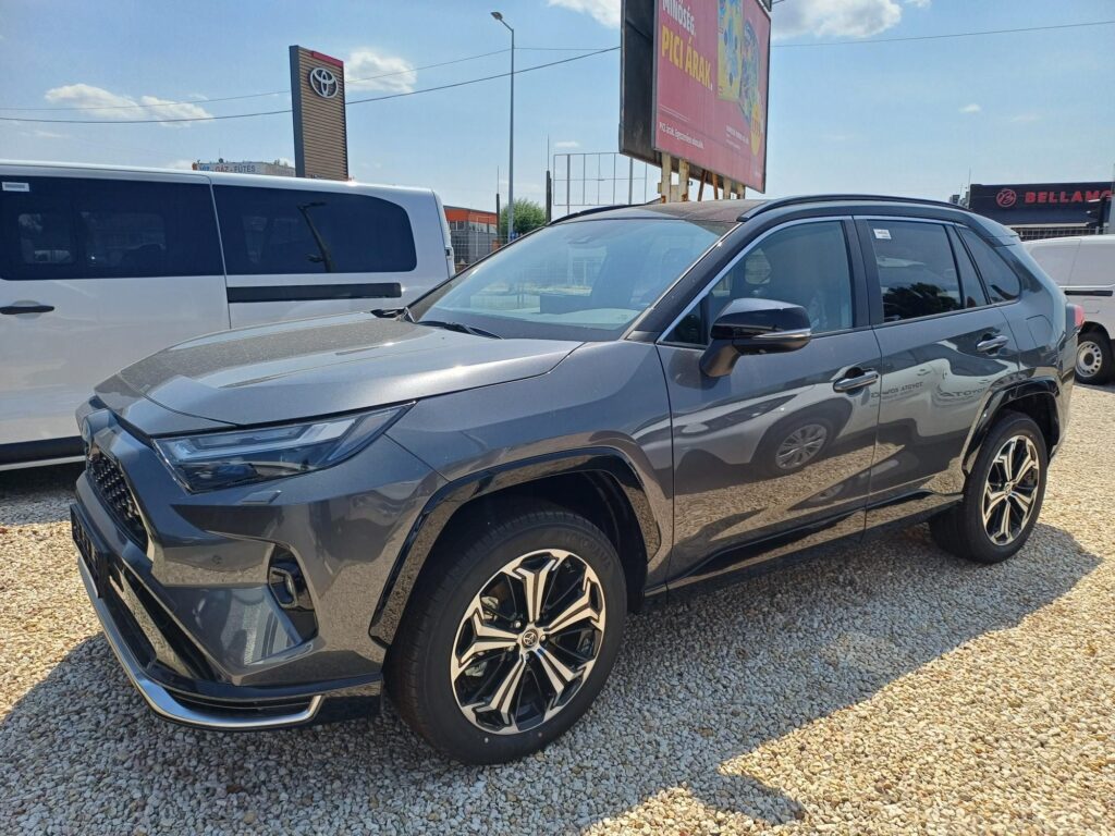 RAV 4 Rav4 2.5 PHEV Selection AWD e-CVT Plug in Hybrid készletről!