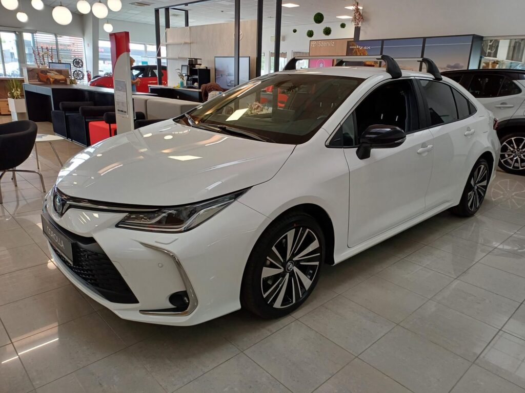 COROLLA 1.8 Hybrid Style e-CVT Rendelhető!