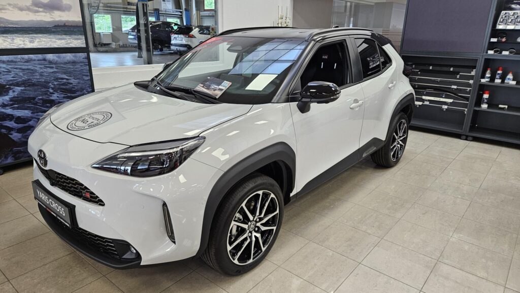 YARIS CROSS 1.5 Hybrid GR Sport Tech e-CVT