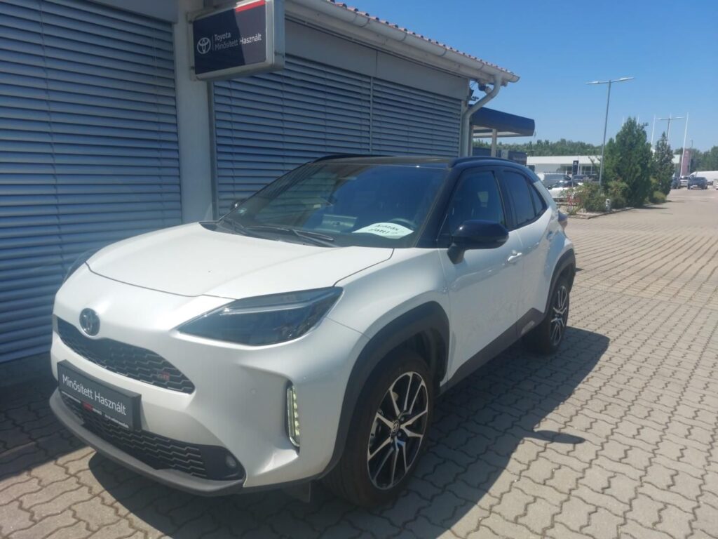 YARIS CROSS 1.5 Hybrid GR Sport Tech e-CVT