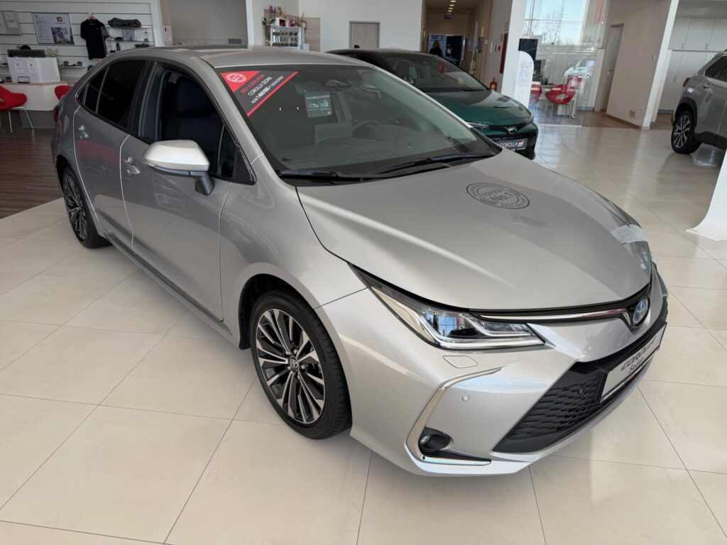 COROLLA 1.8 Hybrid Comfort Style Tech e-CVT Készletről azonnal vihető!