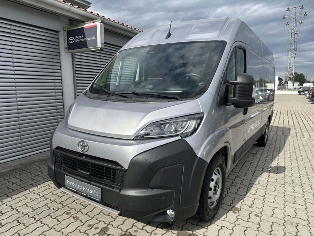 PROACE Max 2.2 D-4D L3H2 3.5 t Executive AT8