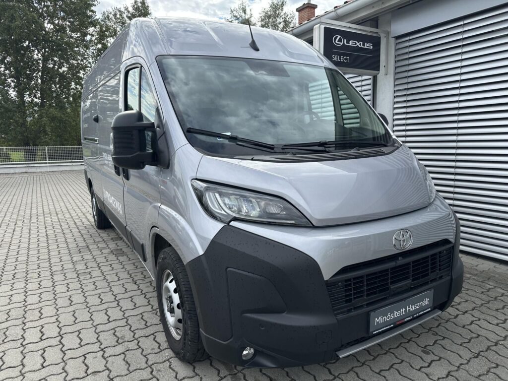 PROACE Max 2.2 D-4D L3H2 3.5 t Executive AT8