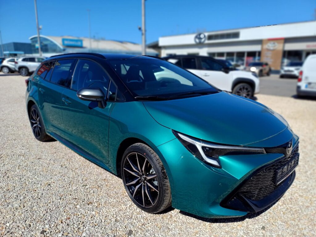 COROLLA 1.8 Hybrid GR-Sport Dynamic e-CVT Rendelhető