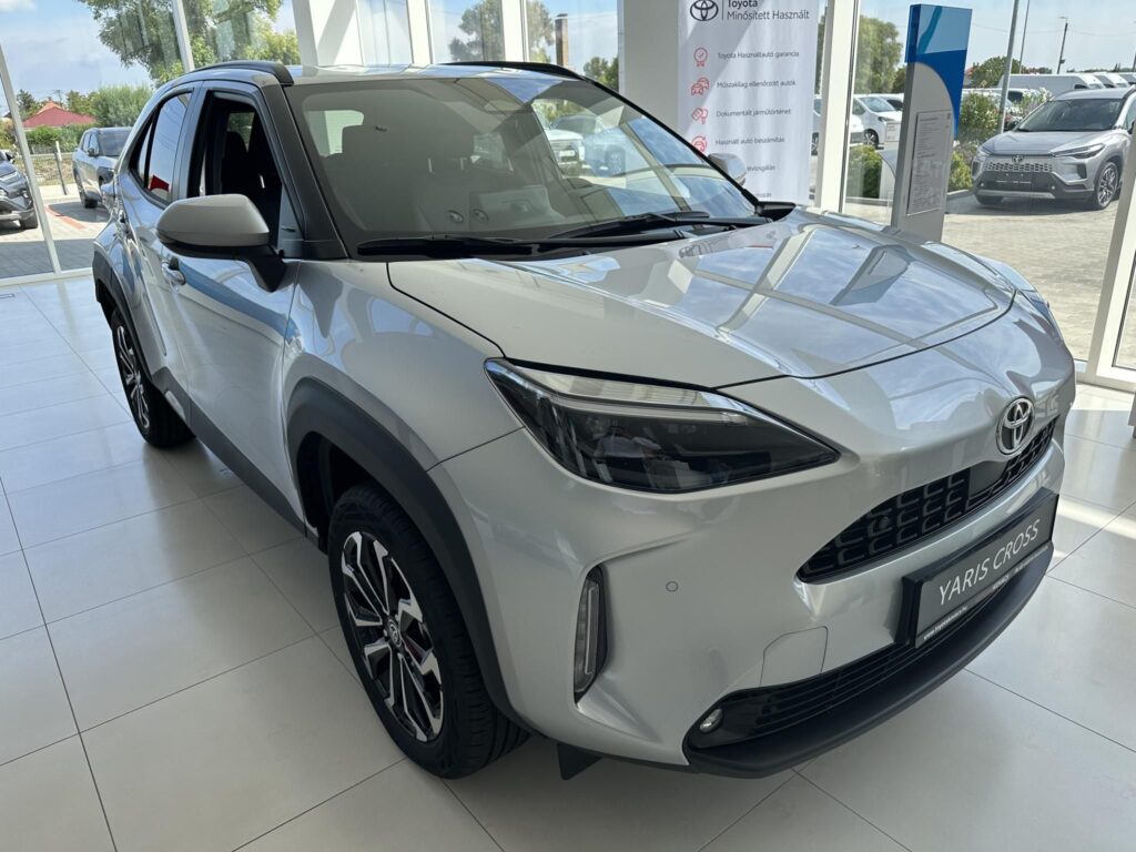 YARIS CROSS 1.5 Hybrid Style e-CVT akár 0% THM lízing
