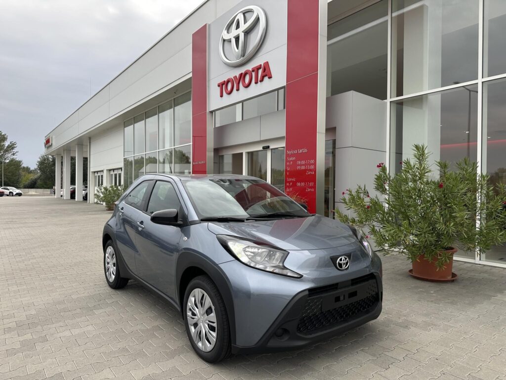 AYGO X 1.0 VVT-i Comfort