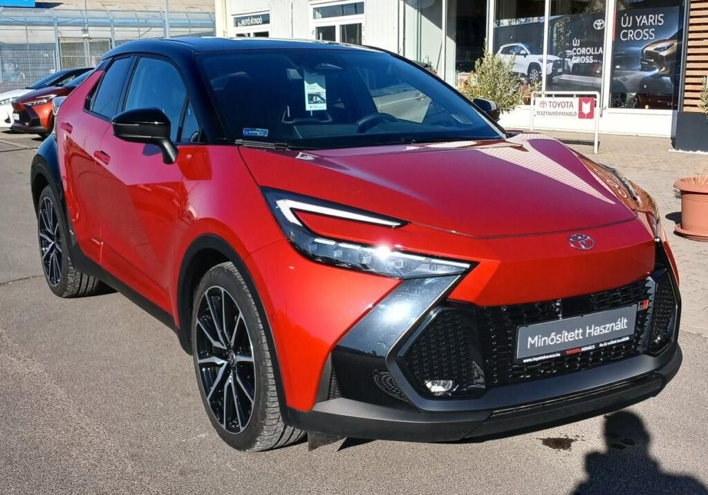 C-HR 2.0 Hybrid GR Sport Tech Premier Edition AWD e-CVT + Téli gumival! ÁFÁS!