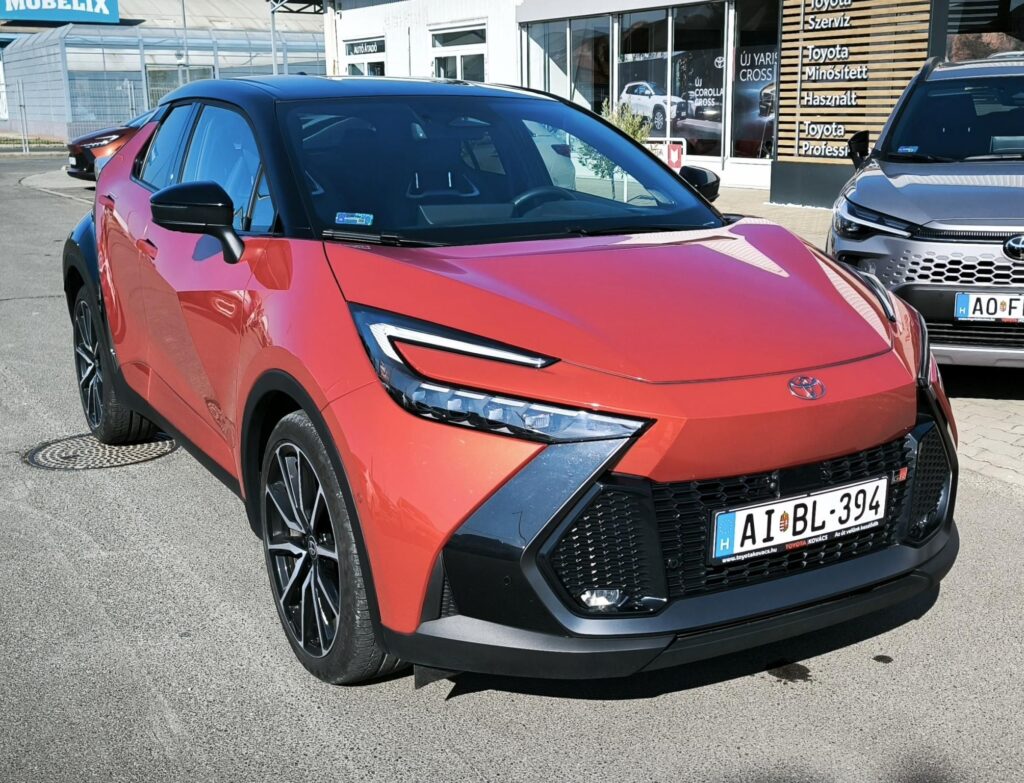 C-HR 2.0 Hybrid GR Sport Tech Premier Edition AWD e-CVT + Téli gumival