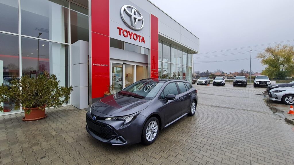 COROLLA Touring Sports 1.8 Hybrid Comfort Tech e-CVT Azonnal elvihető készletről