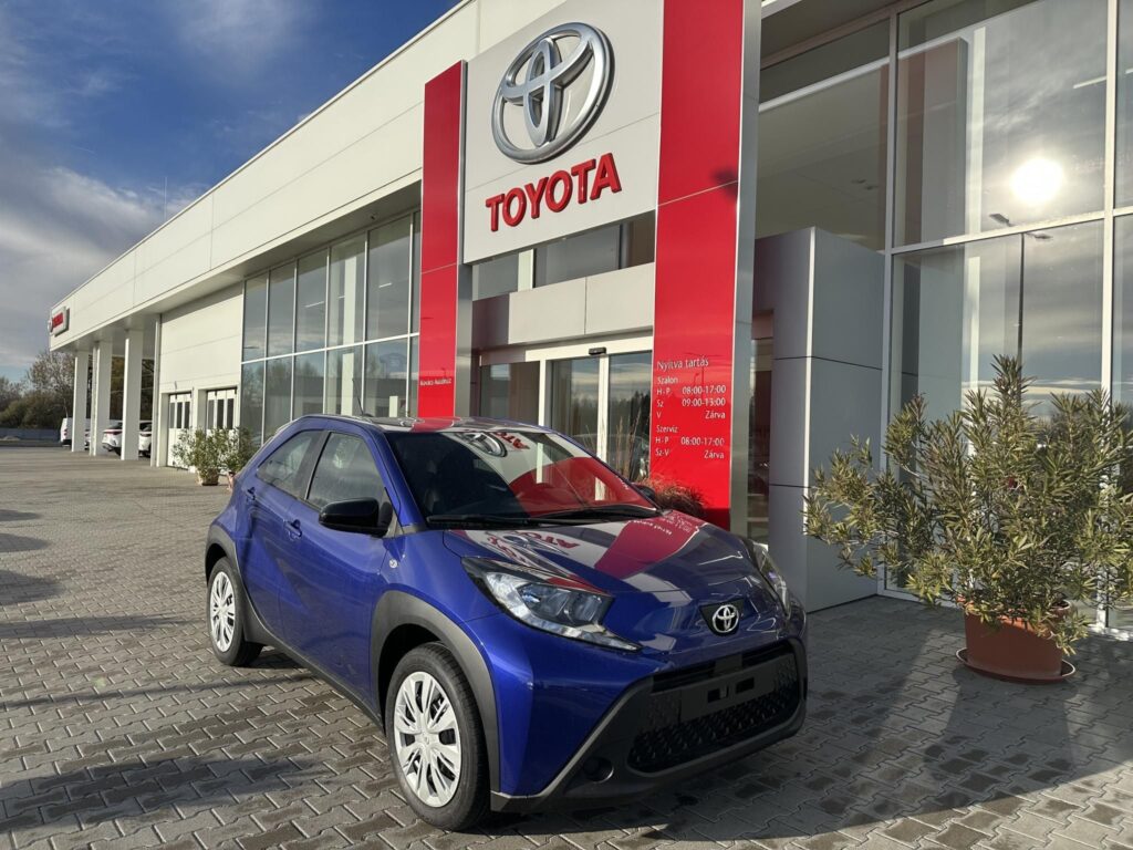 AYGO X 1.0 VVT-i Comfort