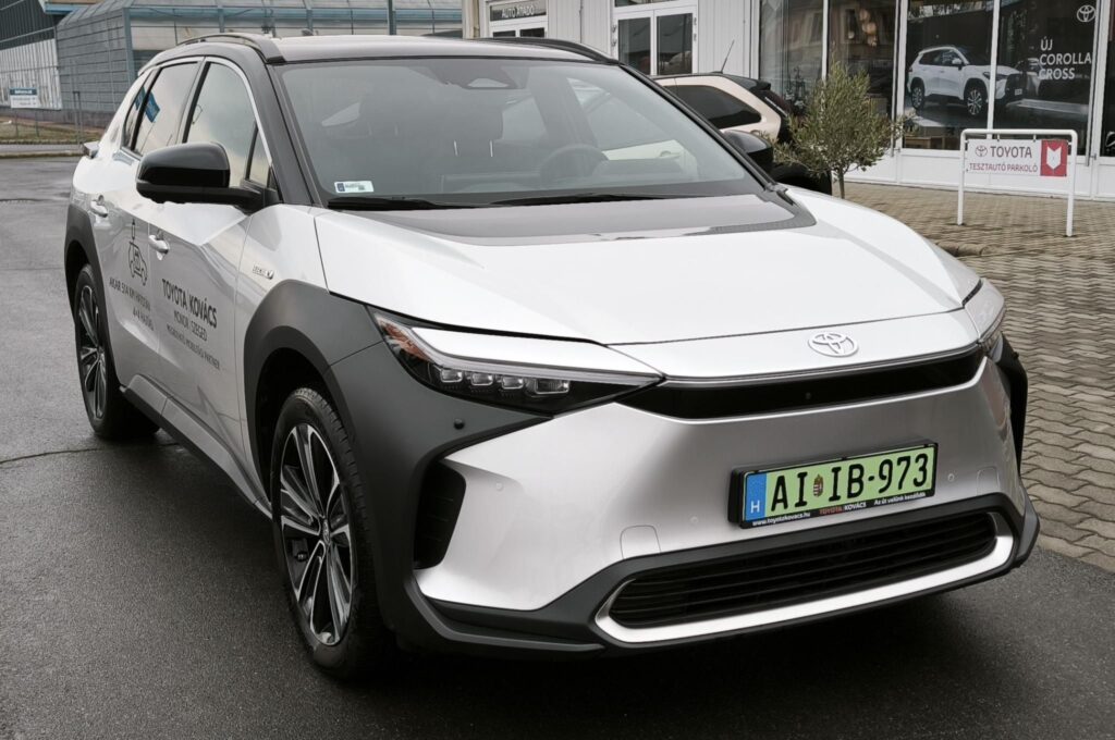 BZ4X Executive AWD ÁFÁS!