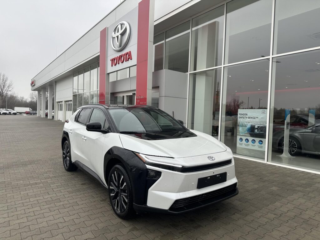 BZ4X Executive VIP AWD