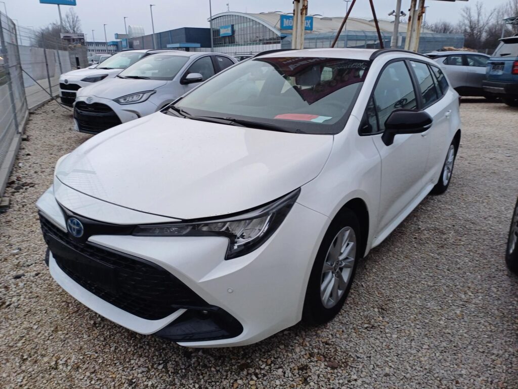 COROLLA Touring Sports 1.8 Hybrid Comfort Tech e-CVT készletről azonnal!