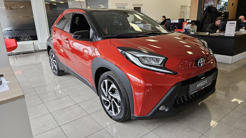 AYGO X 1.0 VVT-i Style Tech Vision Manuáli váltóval az utolsó darabok egyike!