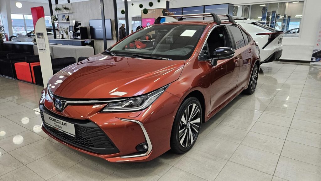 COROLLA Sedan 1.8 Hybrid Style e-CVT