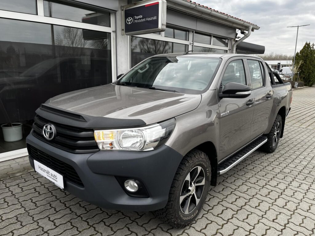 HI LUX Hilux 2.4 D-4D 4×4 Double Live ÁFÁS
