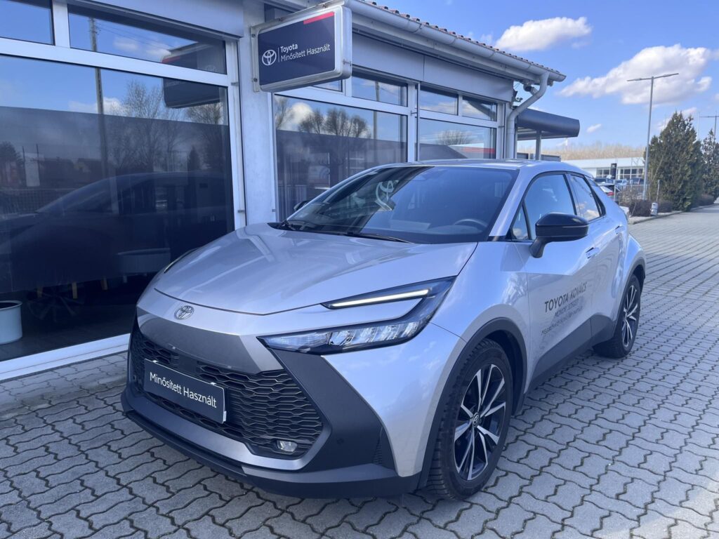 C-HR 1.8 Hybrid Style e-CVT Minősített használtautó garanciával és 4 db téli gumival!