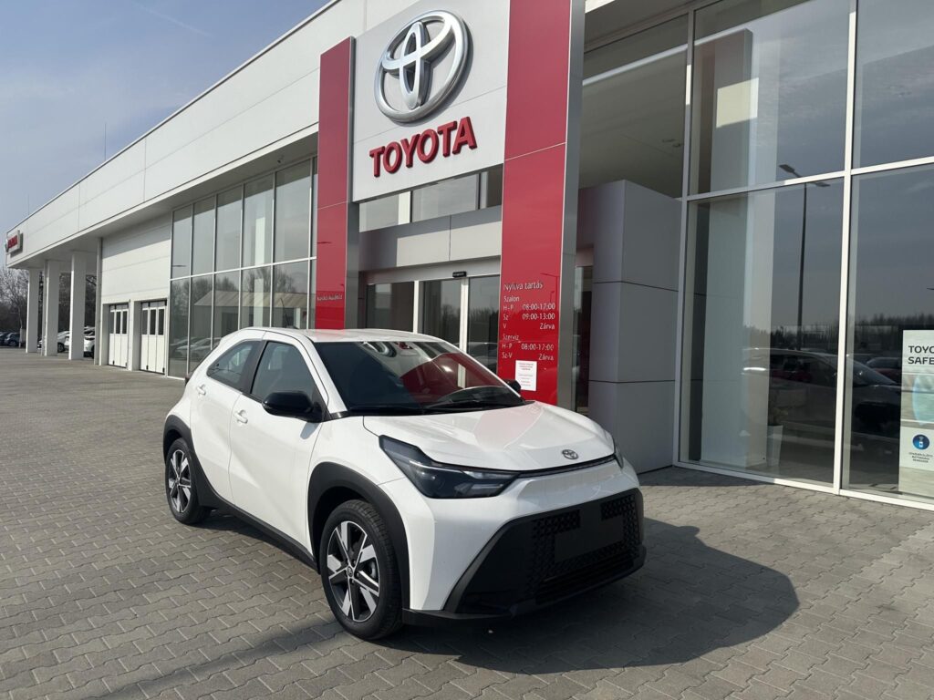 AYGO X 1.5 Hybrid Comfort e-CVT