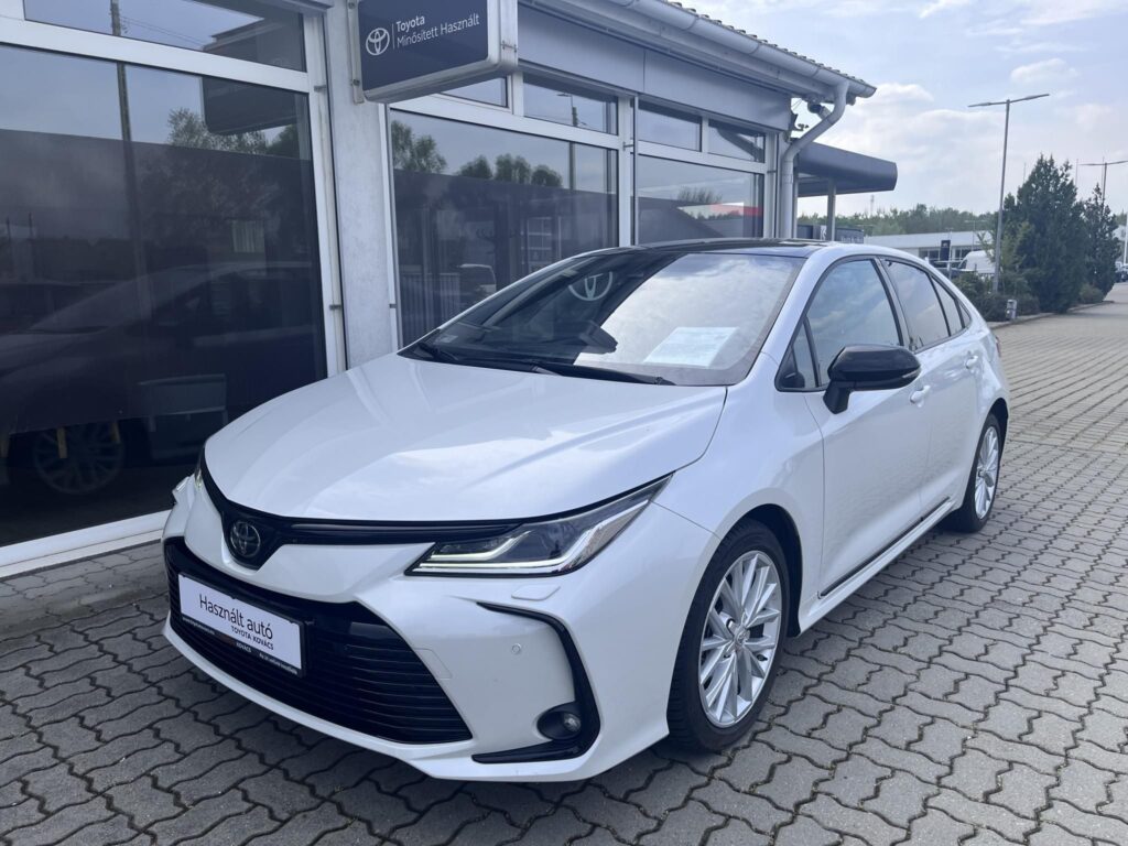 COROLLA 1.8 Hybrid GR-Sport e-CVT Garantált kilóméter Magyarországi