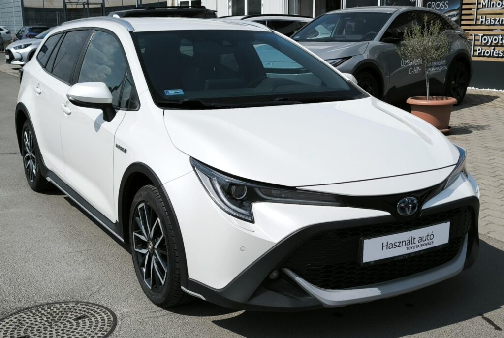 COROLLA Touring Sports 1.8 Hybrid Trek e-CVT