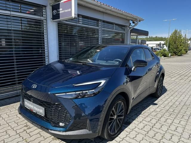 C-HR 2.0 PHEV Tokyo Edition e-CVT Vonóhoroggal és szürke rendszámmal! 3.780 km !!!