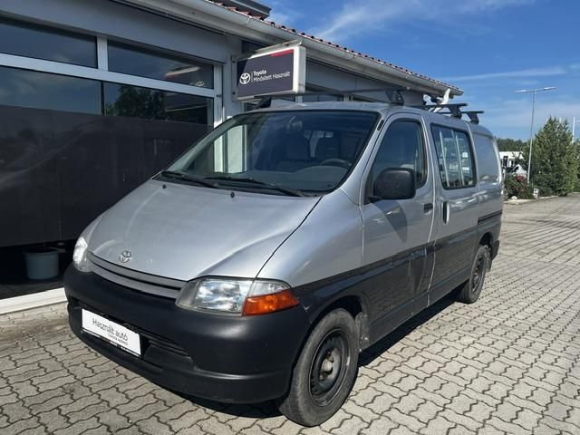 HIACE 2.4 D Panel Van