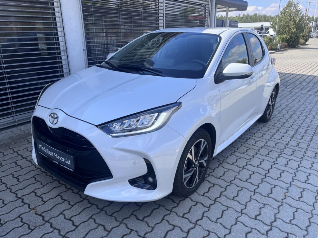 YARIS 1.5 Hybrid Style e-CVT Minősített használtautó garanciával