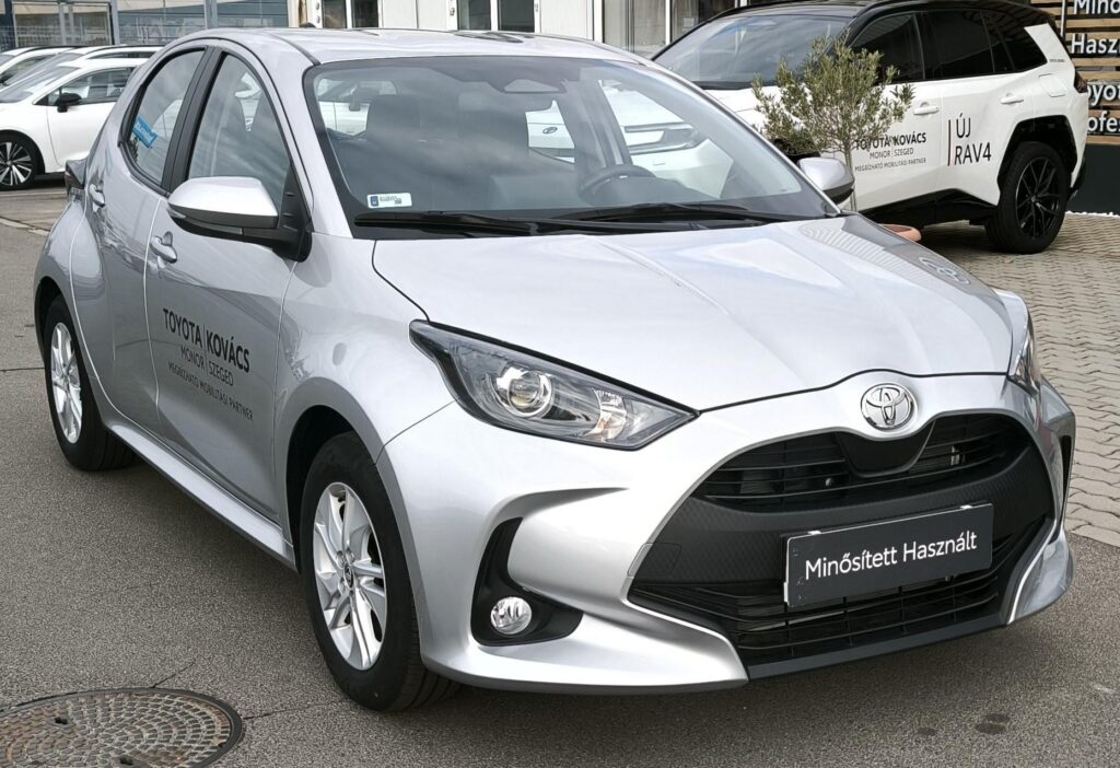 YARIS 1.5 Hybrid Comfort e-CVT GARANCIÁLIS!